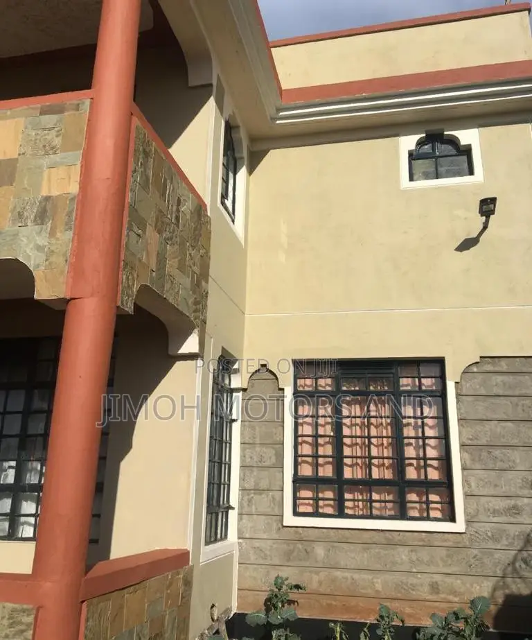 Kamakis Maisonette - Perfect 2-Bedroom Home for Sale Now! in Parklands/Highridge
