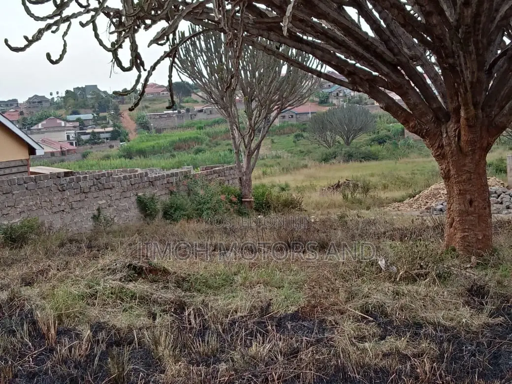 Spacious Plots Available for Sale: Find Your Dream Home in Parklands/Highridge