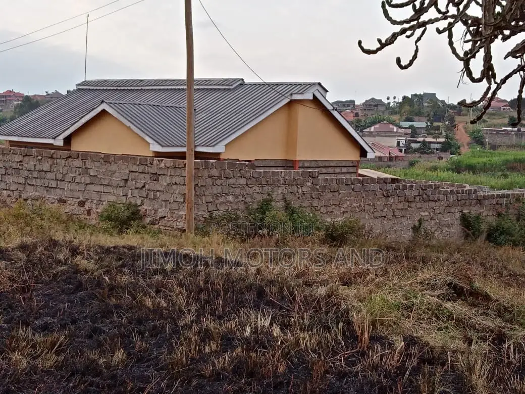 Spacious Plots Available for Sale: Find Your Dream Home in Parklands/Highridge