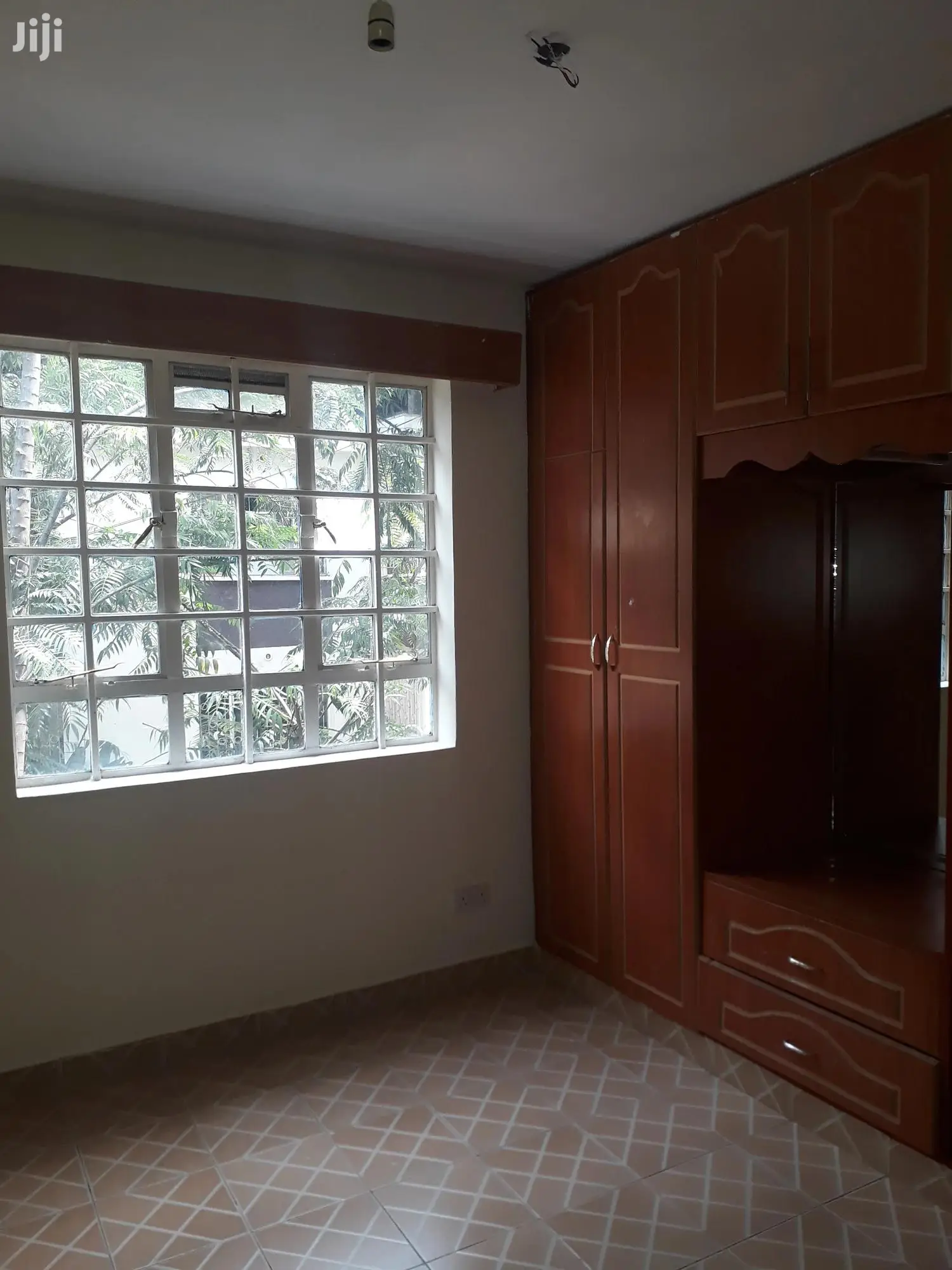 Spacious 2-Bedroom Apartment in Parklands/Highridge for Lease in Parklands/Highridge