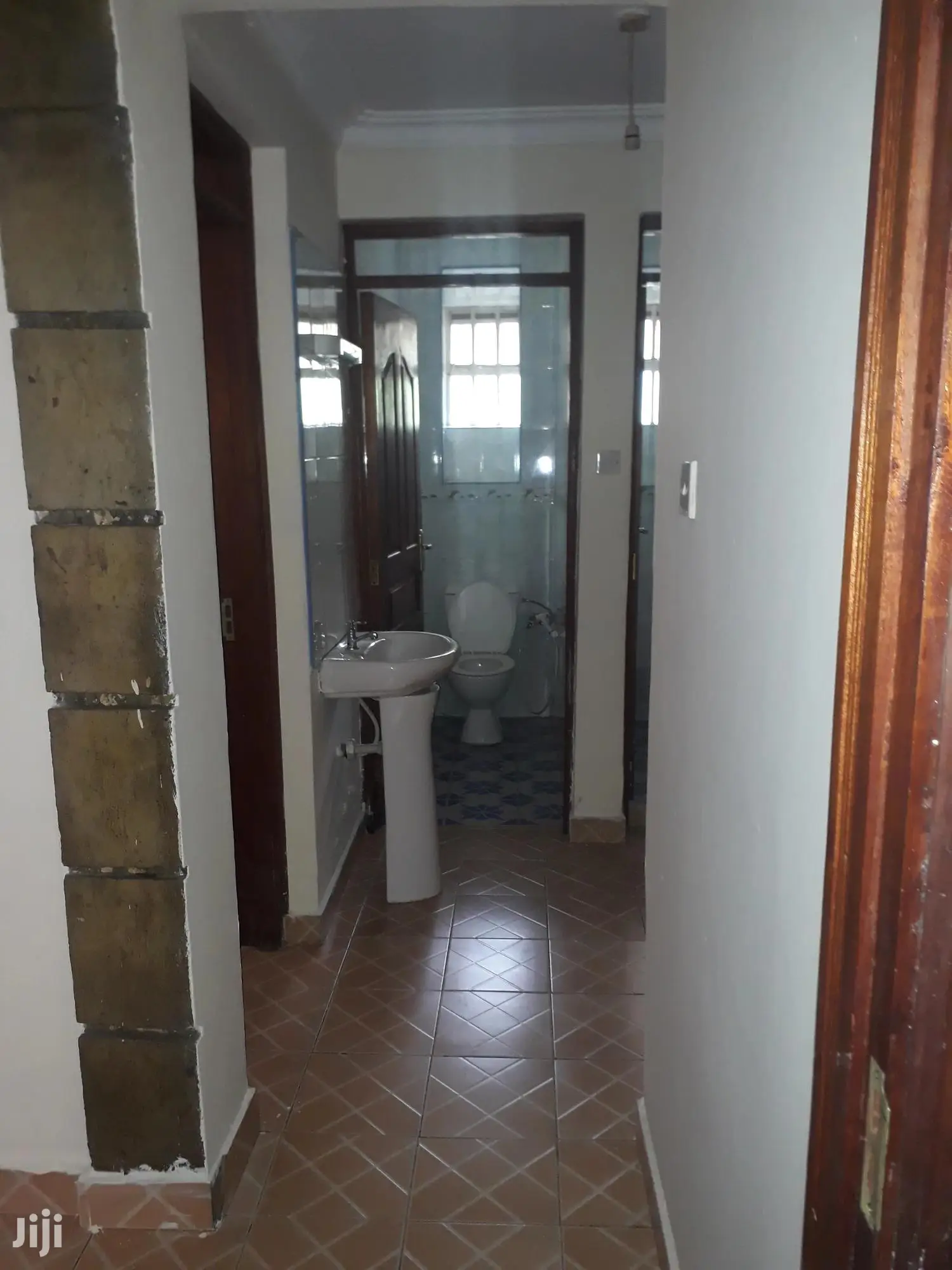 Spacious 2-Bedroom Apartment in Parklands/Highridge for Lease in Parklands/Highridge