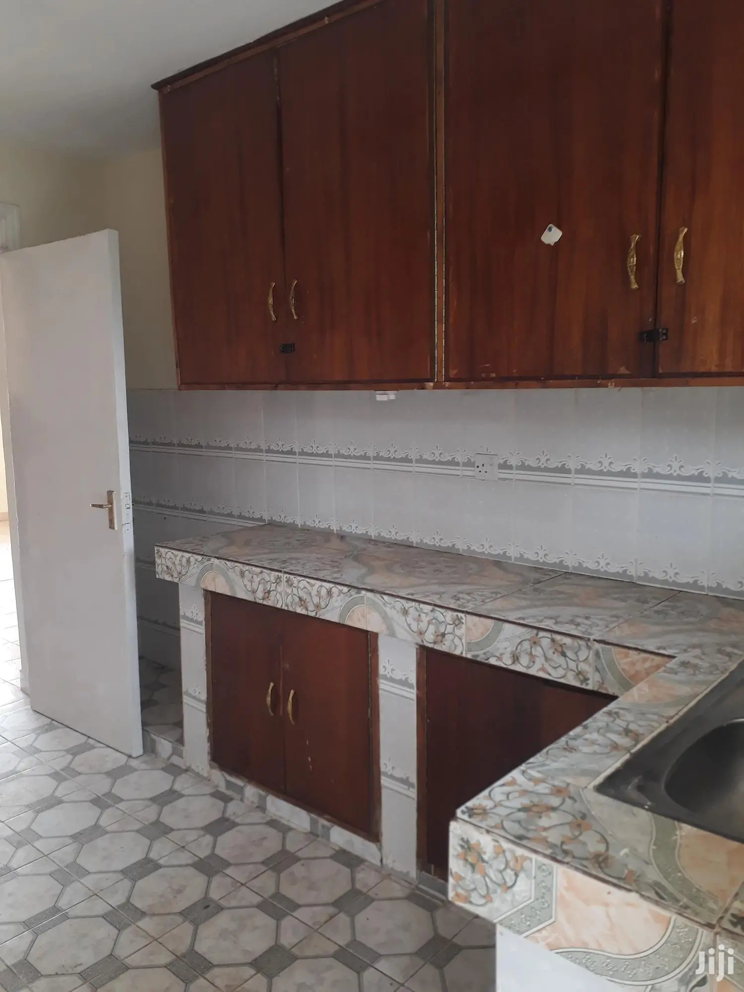 Luxurious One-Bedroom Flat Available in Westlands - Rent Now in Westlands