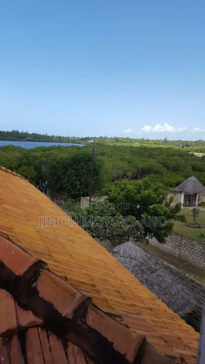 Modern House for Sale: Discover Your Dream Home Today! in Parklands/Highridge