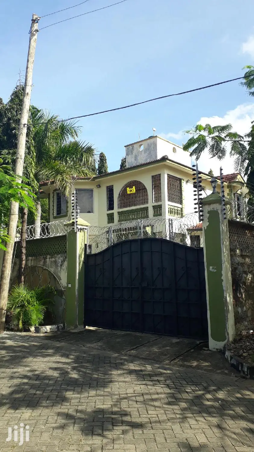Ideal 4-Bedroom Property in Sought-after Nyali Neighborhood - For Sale in Nyali