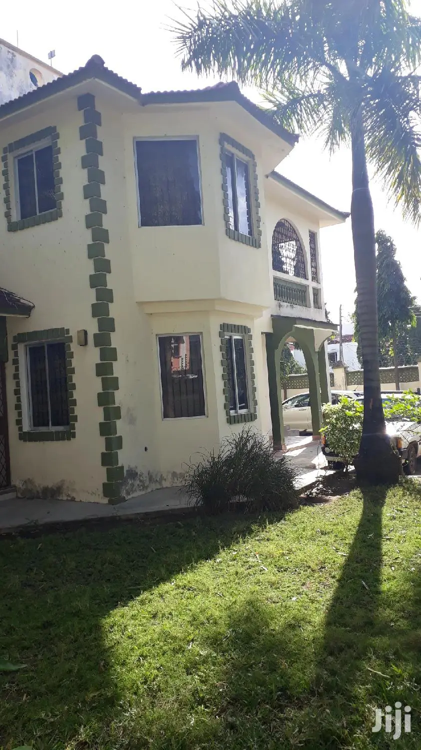 Ideal 4-Bedroom Property in Sought-after Nyali Neighborhood - For Sale in Nyali