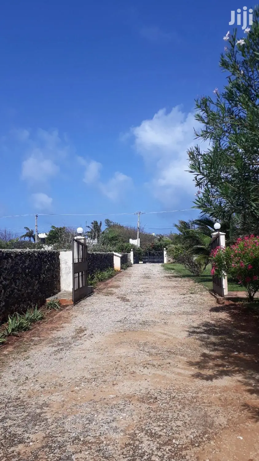 Stunning 4-Bedroom Home at Vipingo Seashore in Vipingo