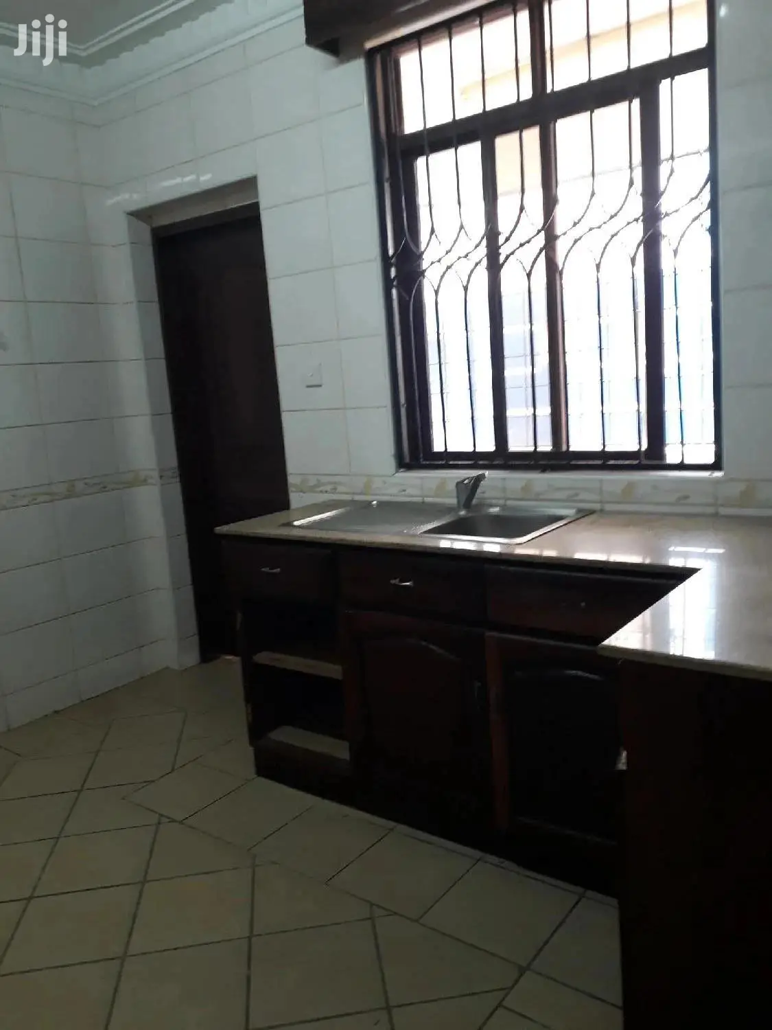 Luxury 3-Bedroom Flat in Nyali: Ideal Home Awaits! in Nyali