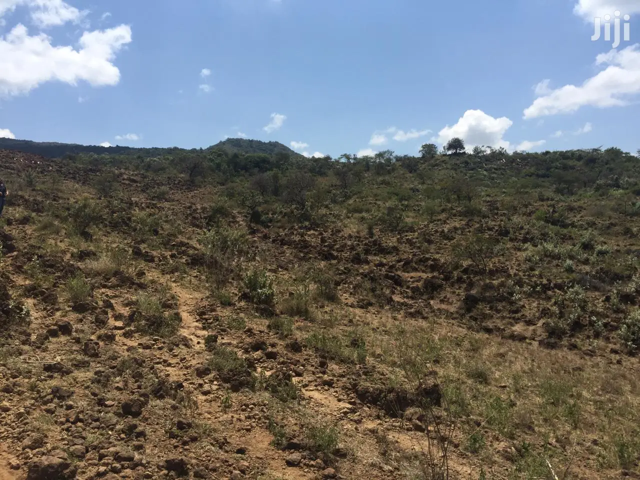 Charming 11-Acre Property in Ewuaso Kedong: Scenic Retreat Awaits in Ewuaso Oonkidong'I