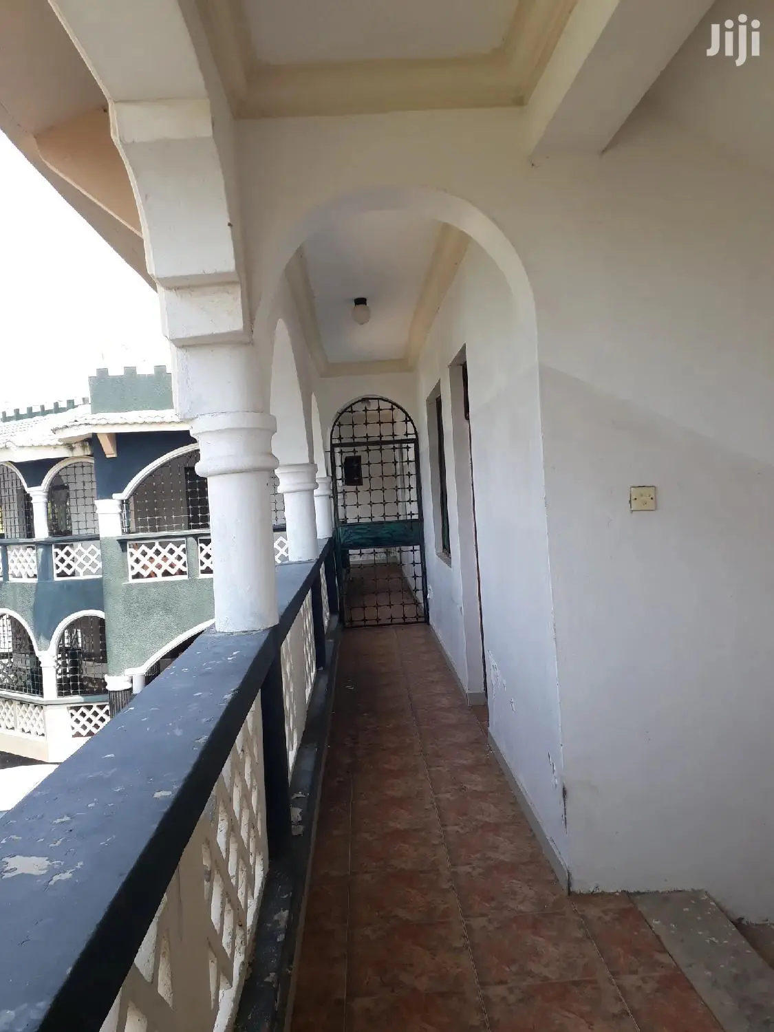 10 Bedroom Mansion in Exclusive Nyali Neighborhood in Nyali