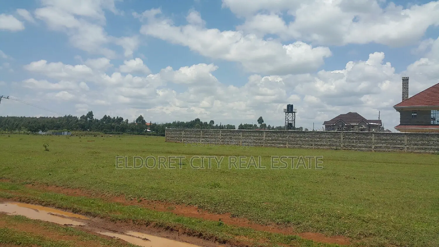 Prime 1/4 Plot at Racecourse: Ideal Investment in Eldoret CBD