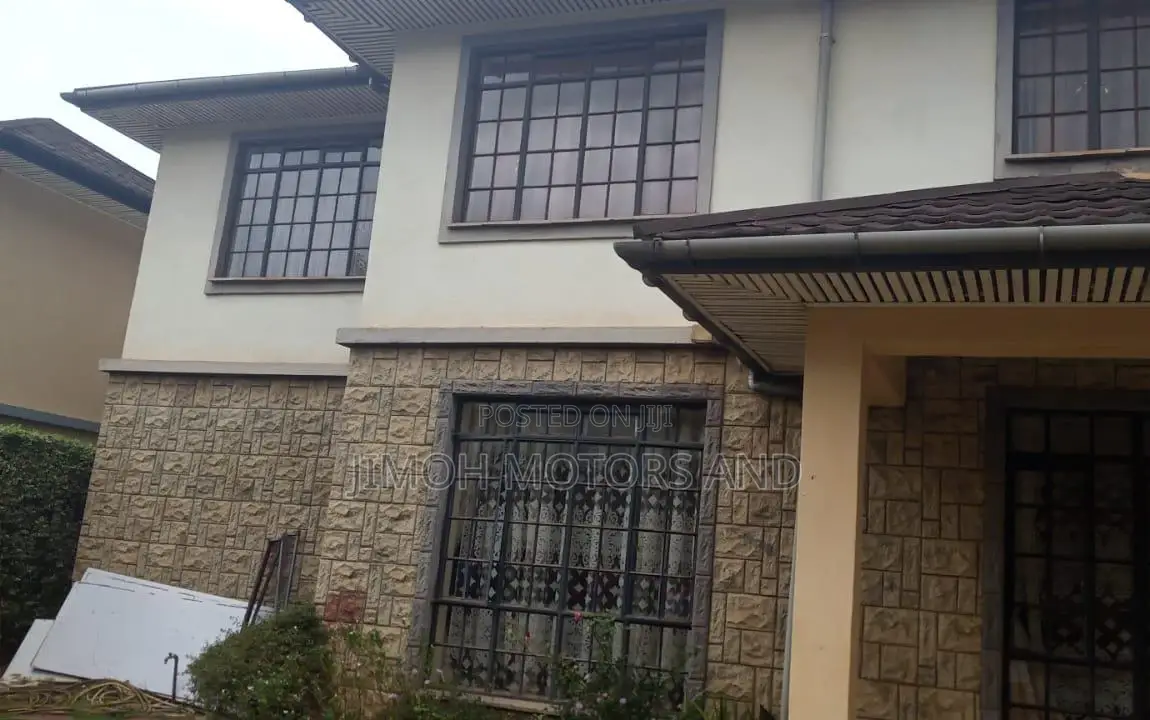 Bungalow in prime location opposite Chile Embassy for sale in Parklands/Highridge