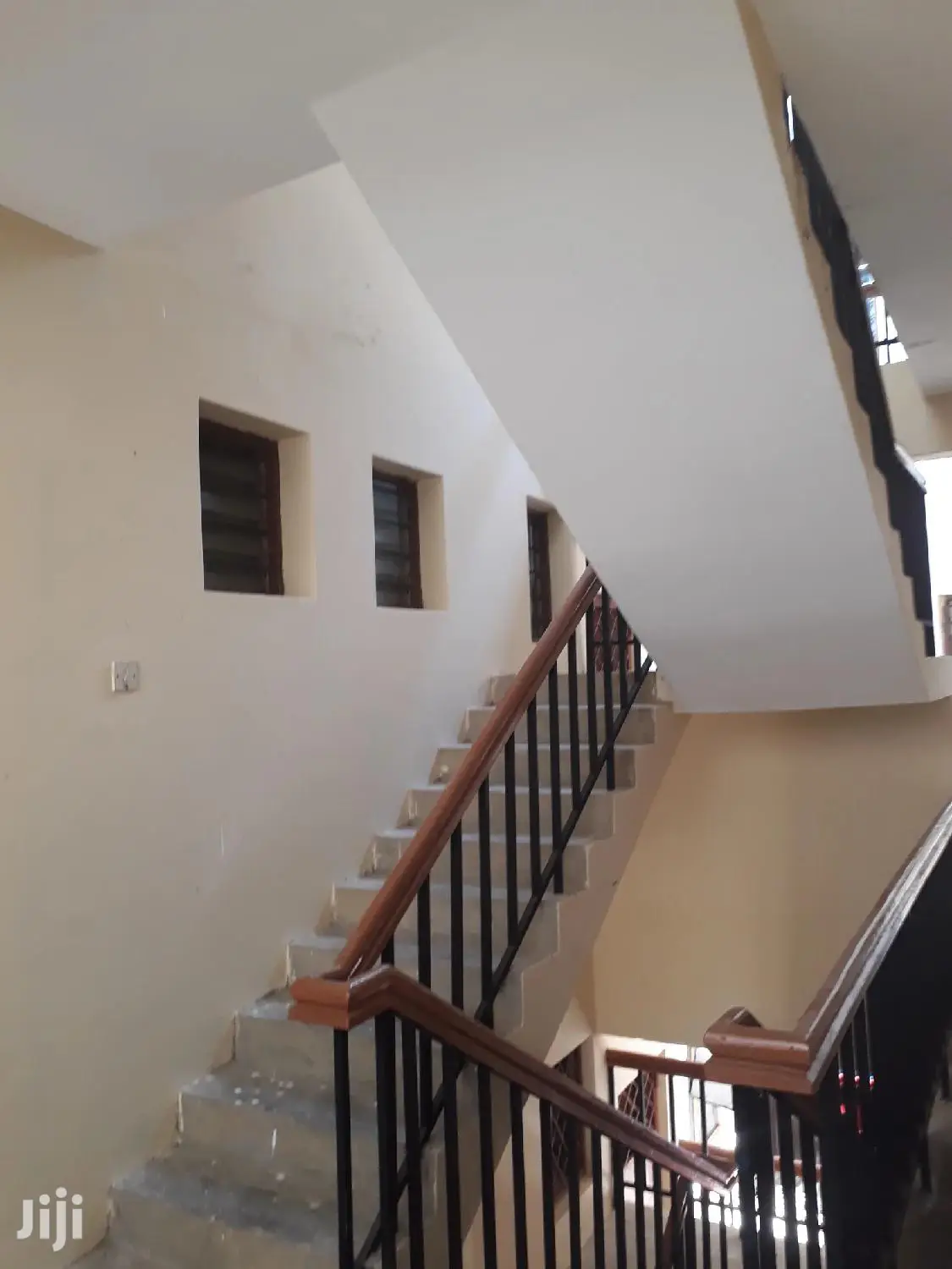 Prime Kiembeni Block of Flats: Ideal for Investment in Kisauni
