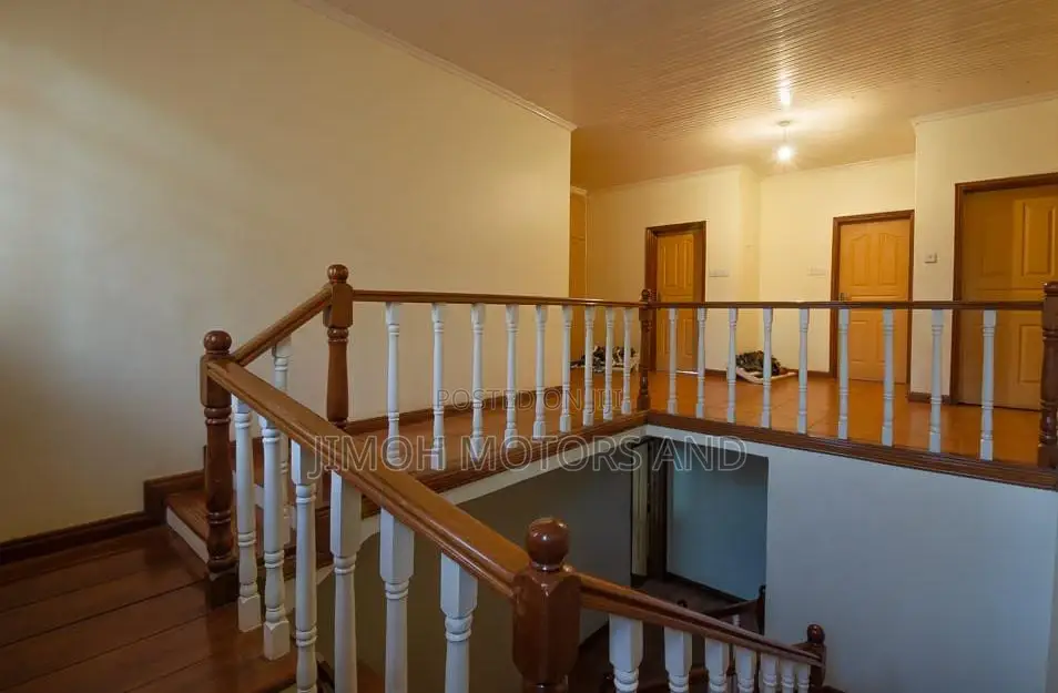 . House for Sale: Spacious Home in Ridgeways in Parklands/Highridge