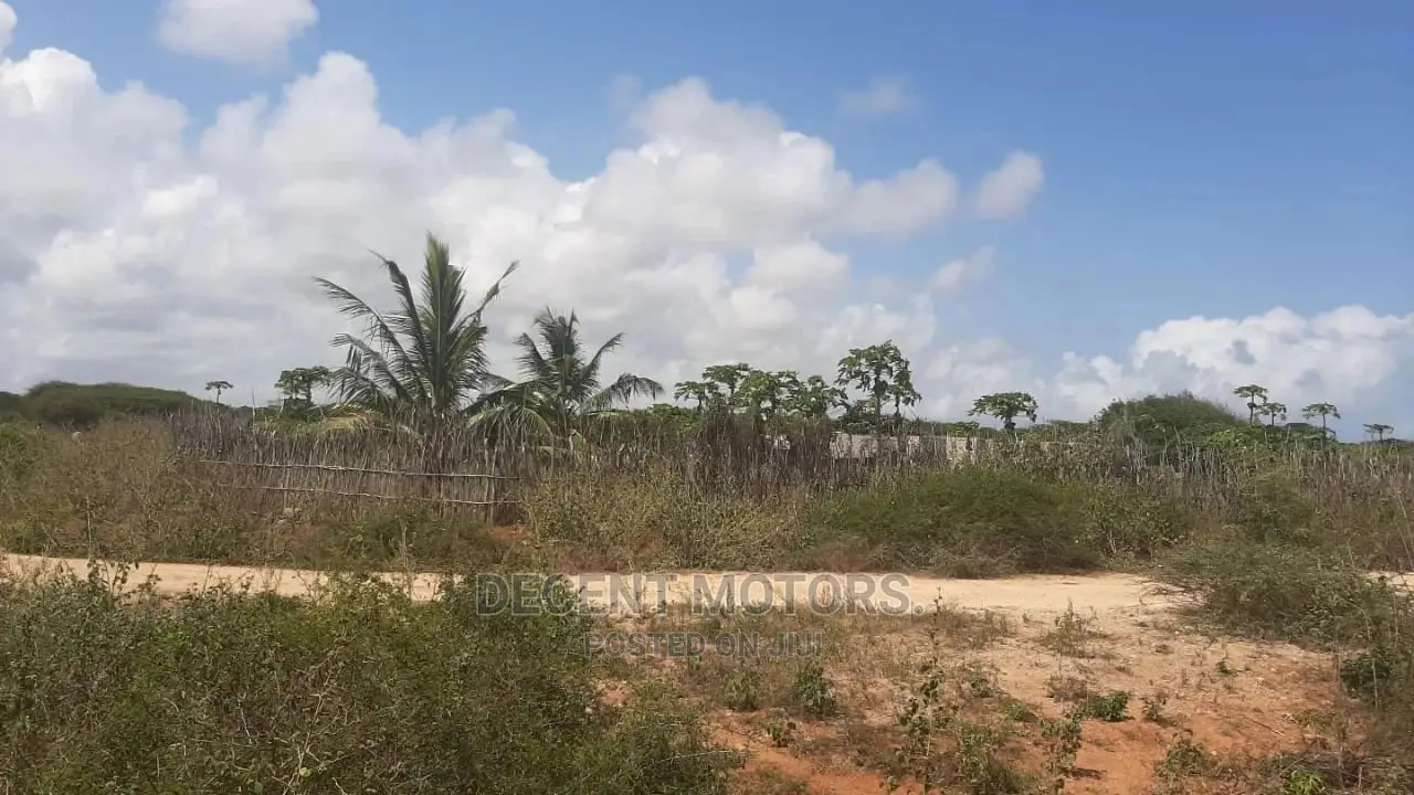 Lamu Shella: 2.7 Acre Land Parcel for Sale in Shella