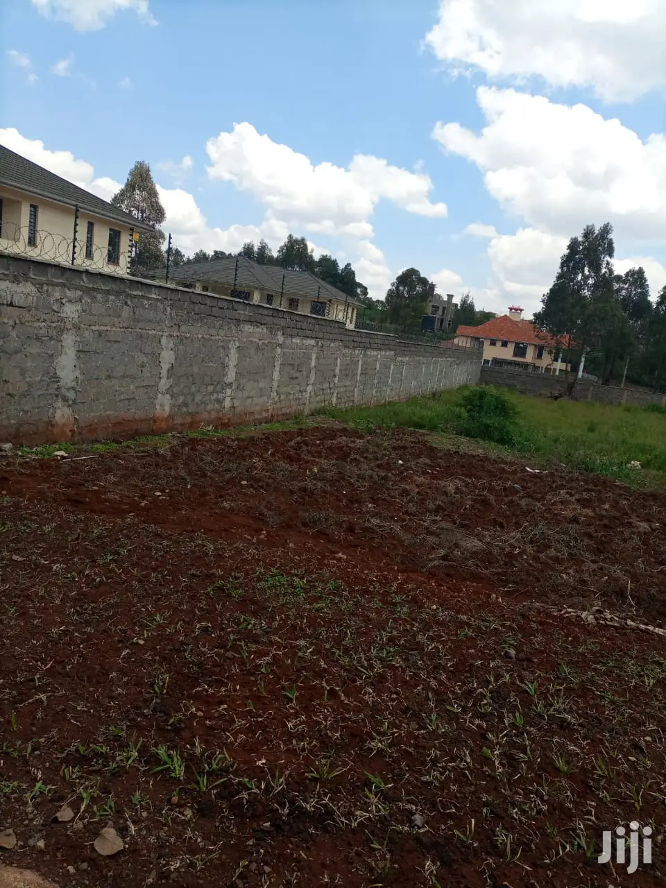 1-Acre Land in Windsor, Touching Tarmac for Prime Development in Runda