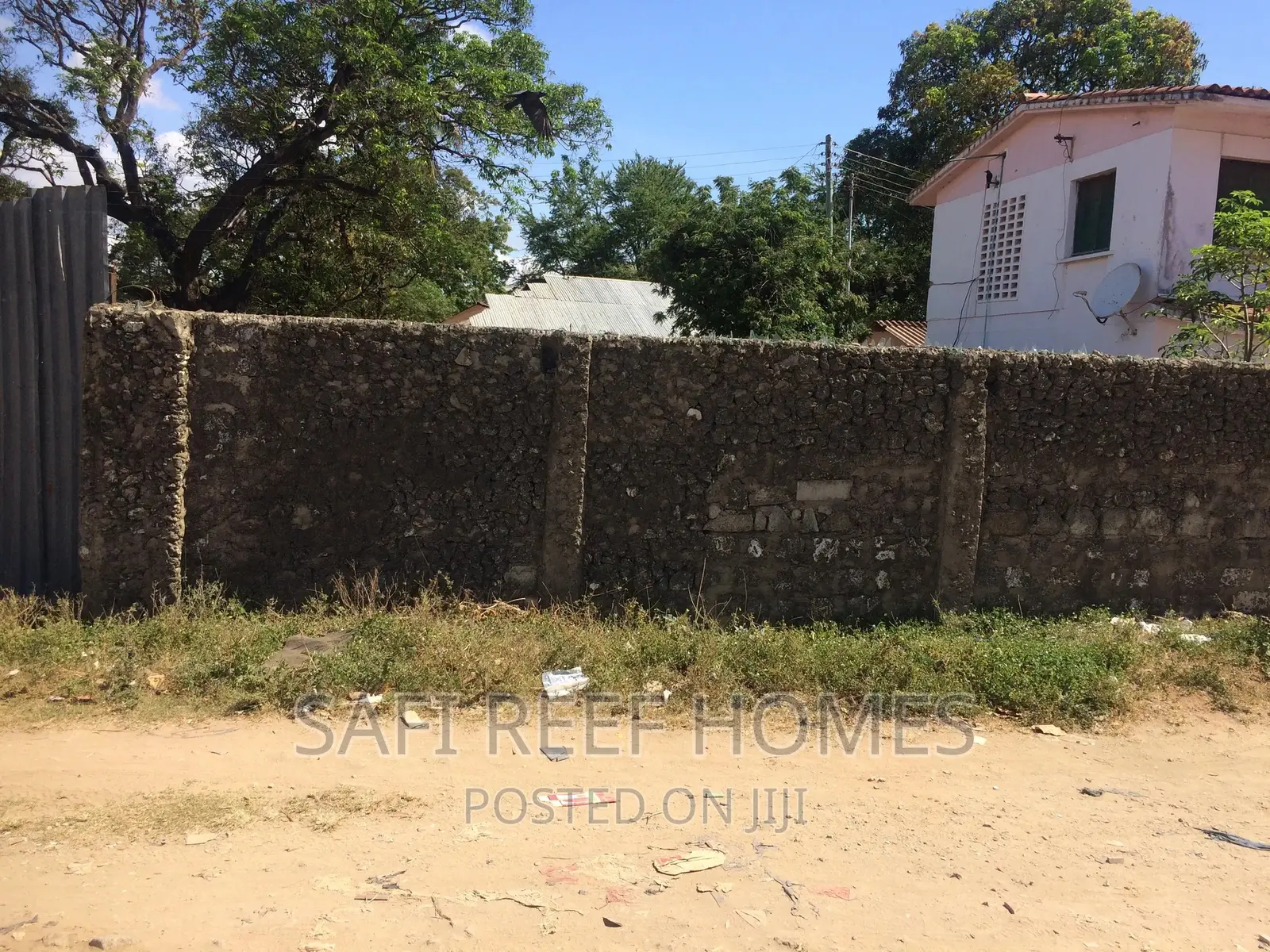 Kongowea 40x80 Land: Your Chance to Build Your Dream Home or Business in Nyali