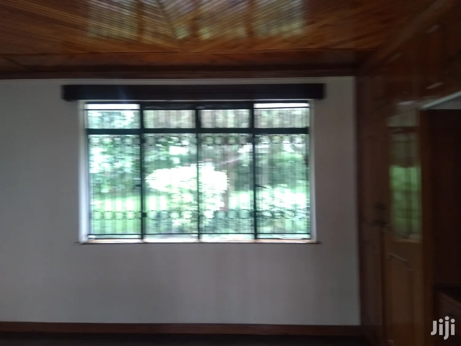 Spacious 4-Bedroom Mansion with 2 Dsqs near Runda Road in Runda