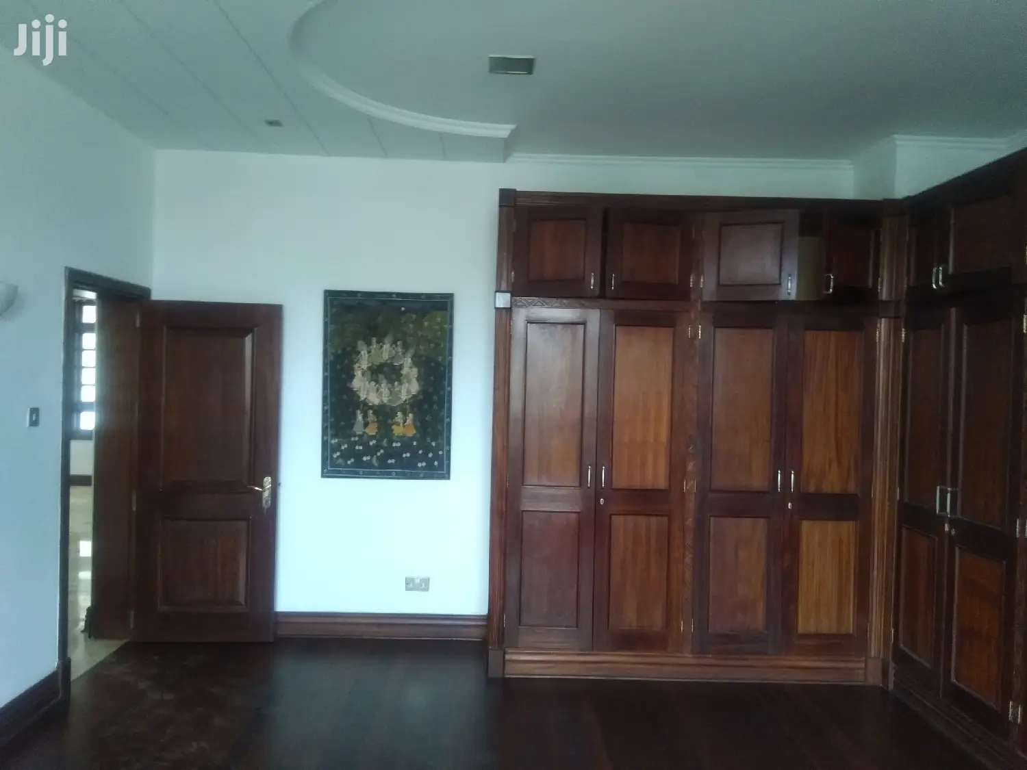 7-Bedroom Mansion - Thigiri Road Exclusive Living in Kitisuru
