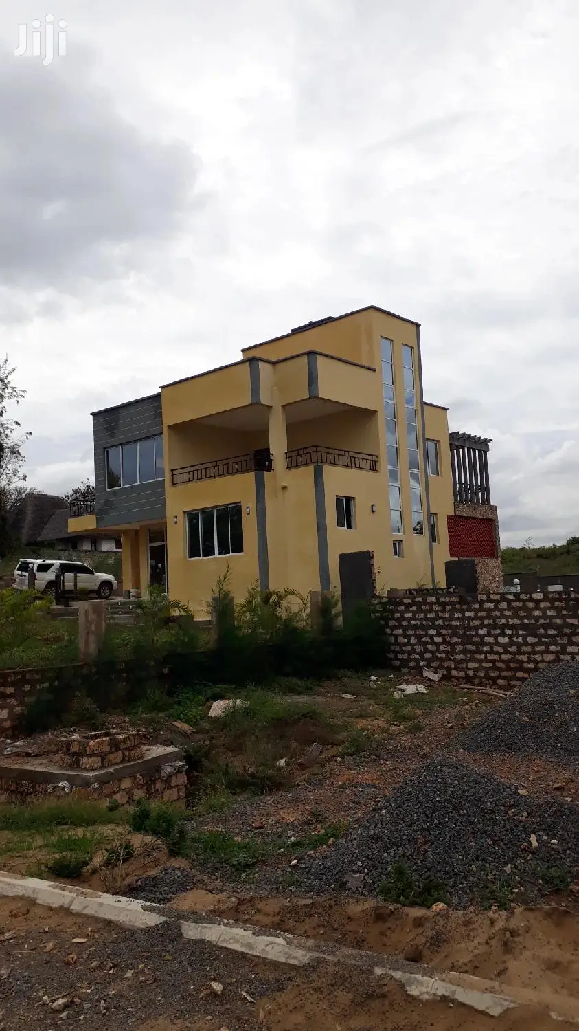 Find Your Dream Home: 3-Bedroom Townhouses in Kikambala in Mtwapa