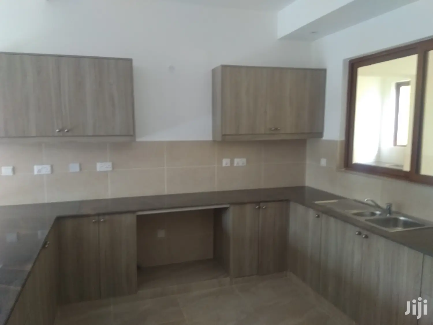 Exclusive 3-Bedroom Apartment with DQS for Sale: Live the High Life Today! in Lavington