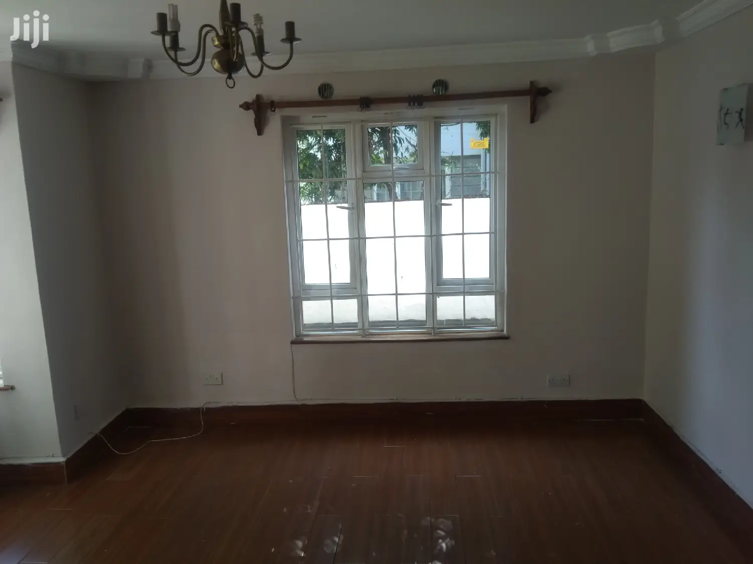 Modern 5-Bedroom Maisonette with Dsq, Garage, and Prime Location for Sale in Lavington