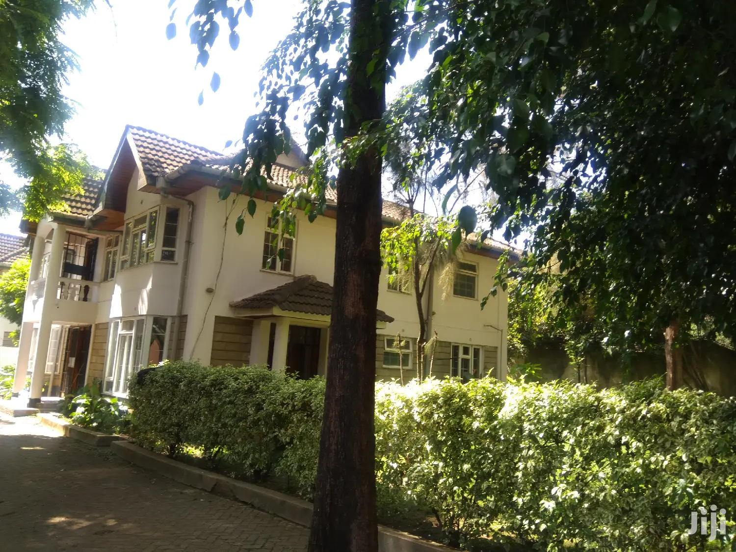 Modern 5-Bedroom Maisonette with Dsq, Garage, and Prime Location for Sale in Lavington