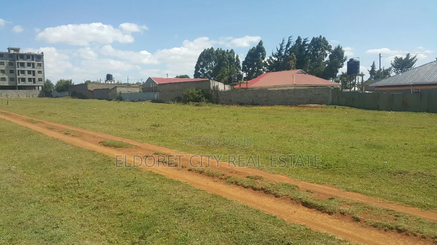 Spacious 1/4 Plot Annex with Title: Perfect for Your Dream Home in Eldoret CBD