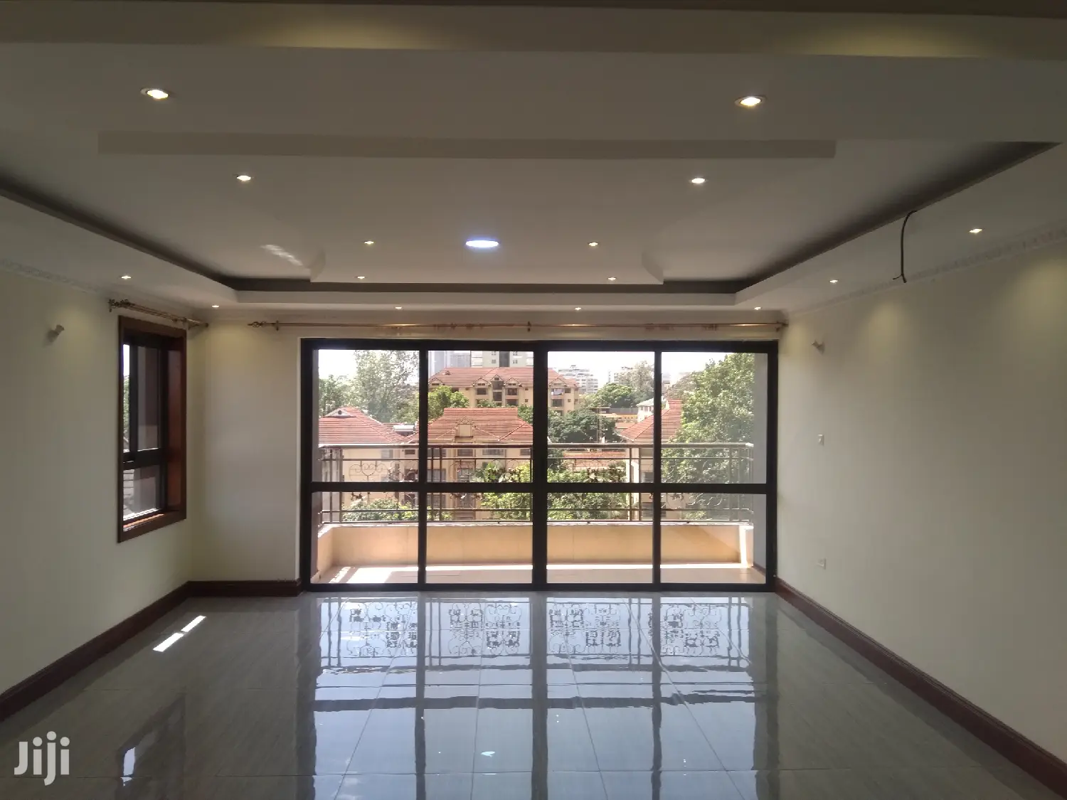 High-End 3-Bedroom Apartments with Dsq - For Sale - Live the Dream in Parklands/Highridge
