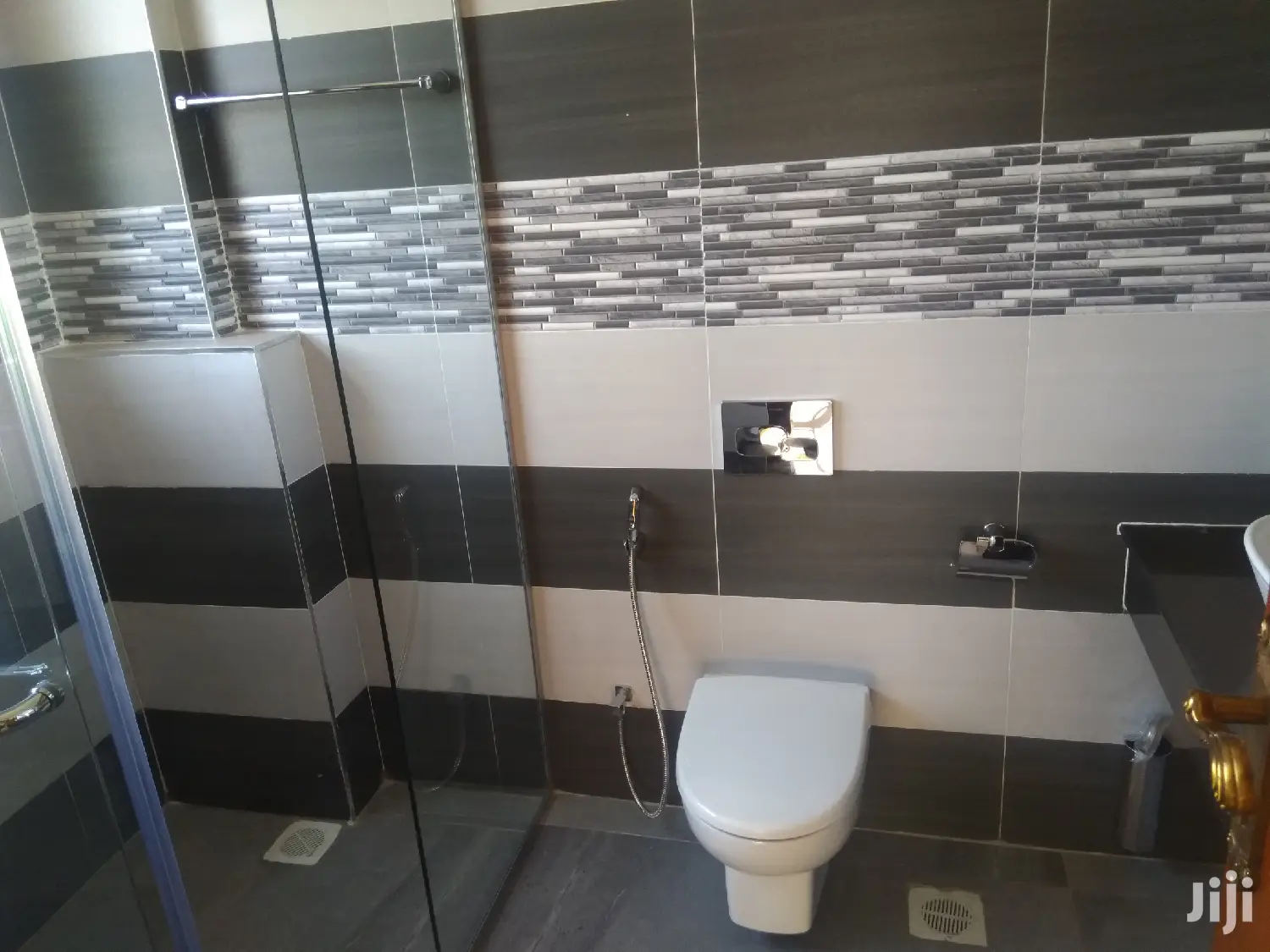 High-End 3-Bedroom Apartments with Dsq - For Sale - Live the Dream in Parklands/Highridge