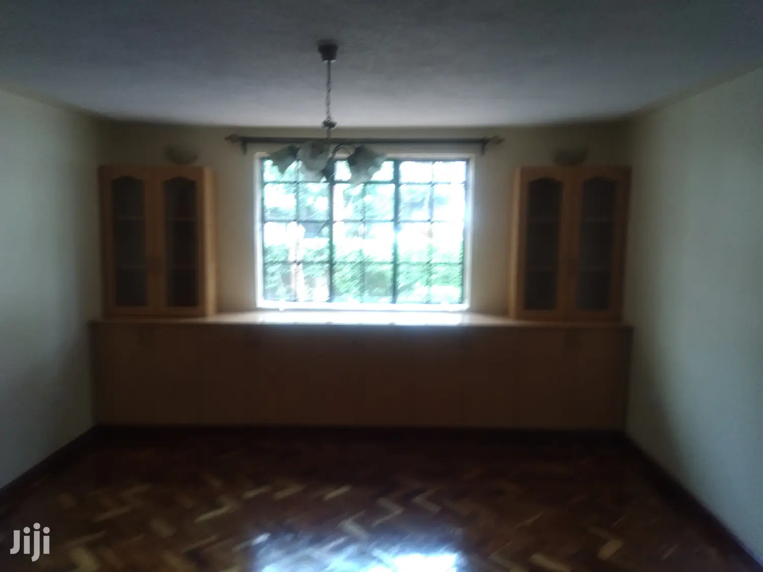 Muthaiga's 7ambasadorial Mansion: Stylish 1-Bedroom Guestwing for Rent in Muthaiga