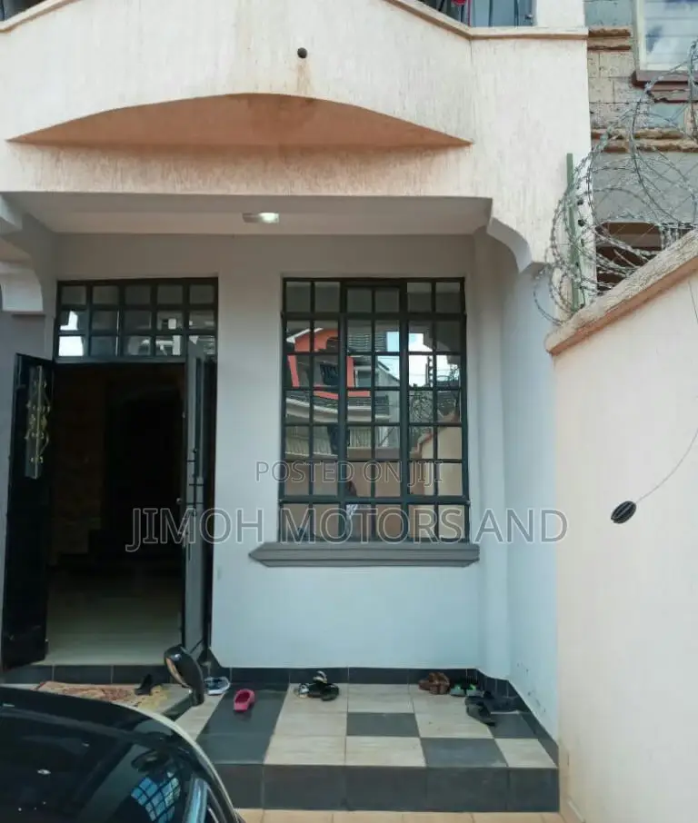Elegant Home in Runda: Ideal for a Professional Family in Parklands/Highridge