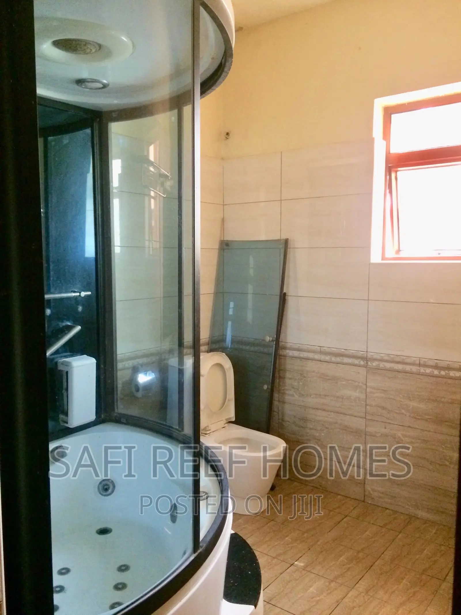 Unfurnished 3-Bedroom Flat in Citymall - Ideal for Families in Nyali