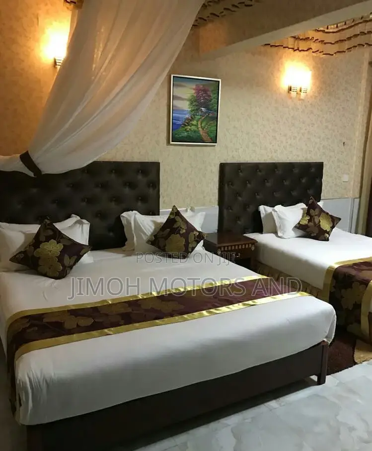 3-Star Hotel on Offer - Perfect for Hospitality Pioneers in Prime Area in Parklands/Highridge