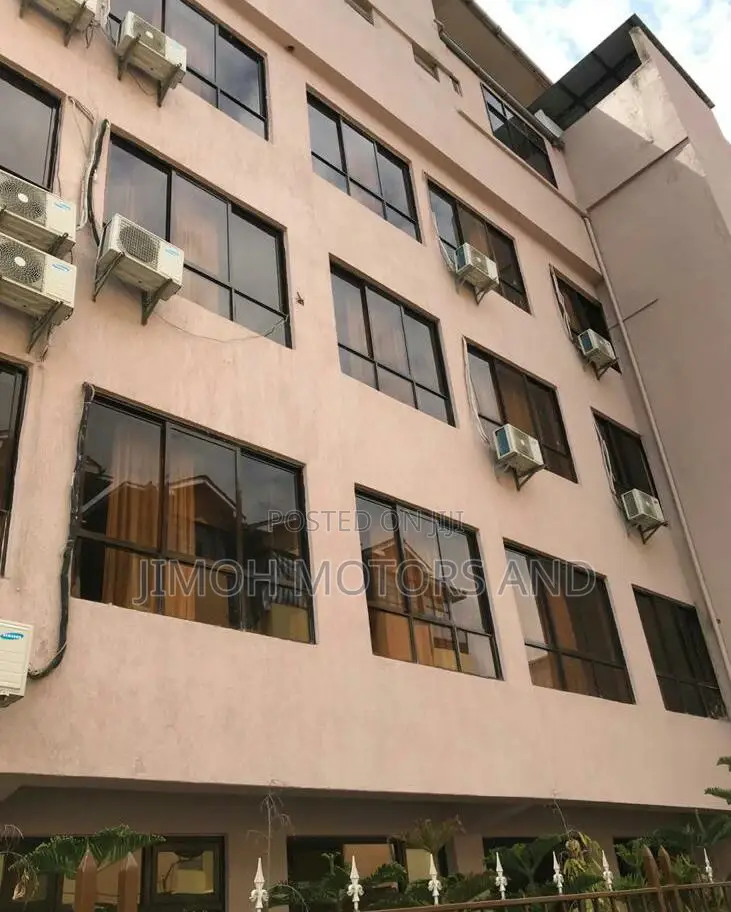 3-Star Hotel on Offer - Perfect for Hospitality Pioneers in Prime Area in Parklands/Highridge