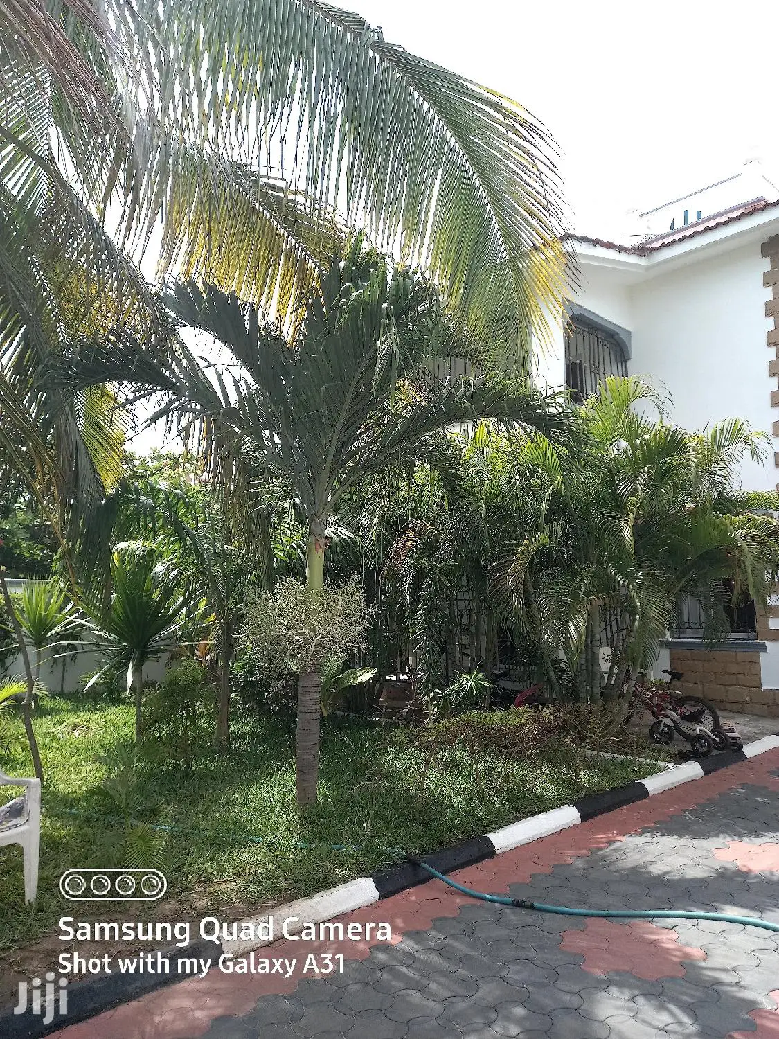 Shanzu Townhouse: 3-Bedroom Executive Property - For Sale in Shanzu