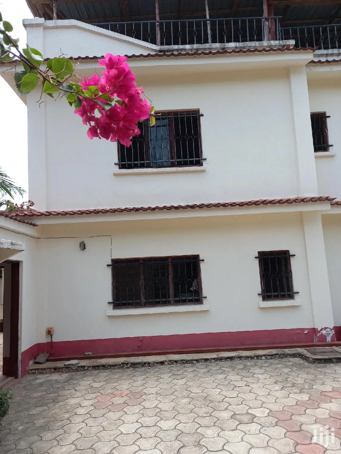 Spacious 4-Bedroom Mansion in Malindi for Sale in Malindi