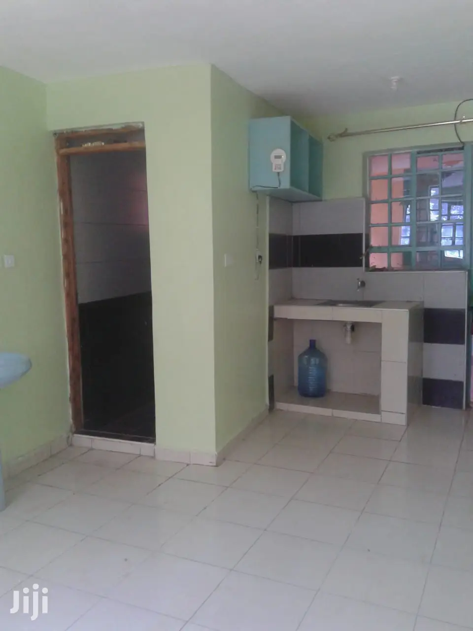 Ngong Road Bedsitter: Perfect for Adams Arcade Commuters in Hurlingham