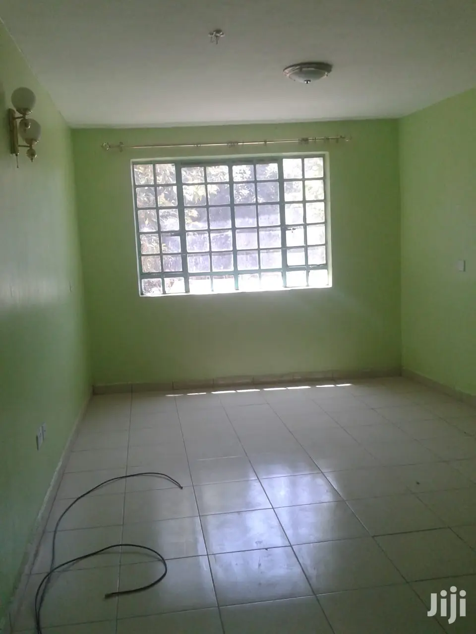 Ngong Road Bedsitter: Perfect for Adams Arcade Commuters in Hurlingham