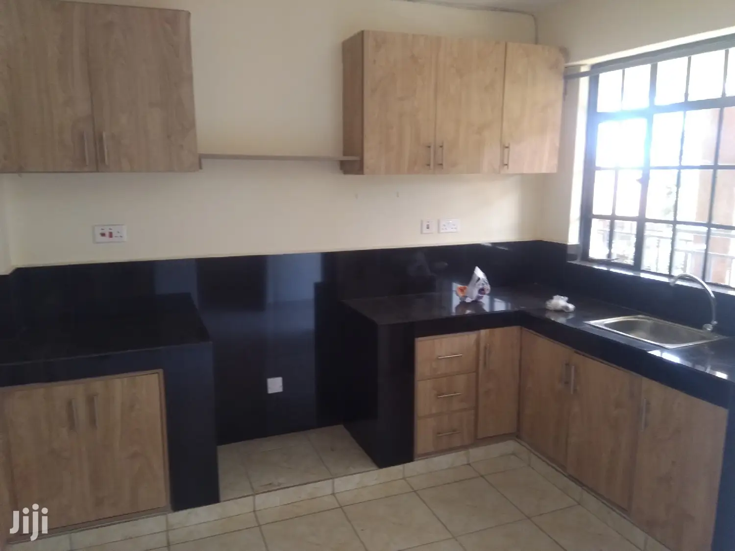 Affordable 2-Bedroom Apartments for Rent - Comfortable Living Space in Ngando