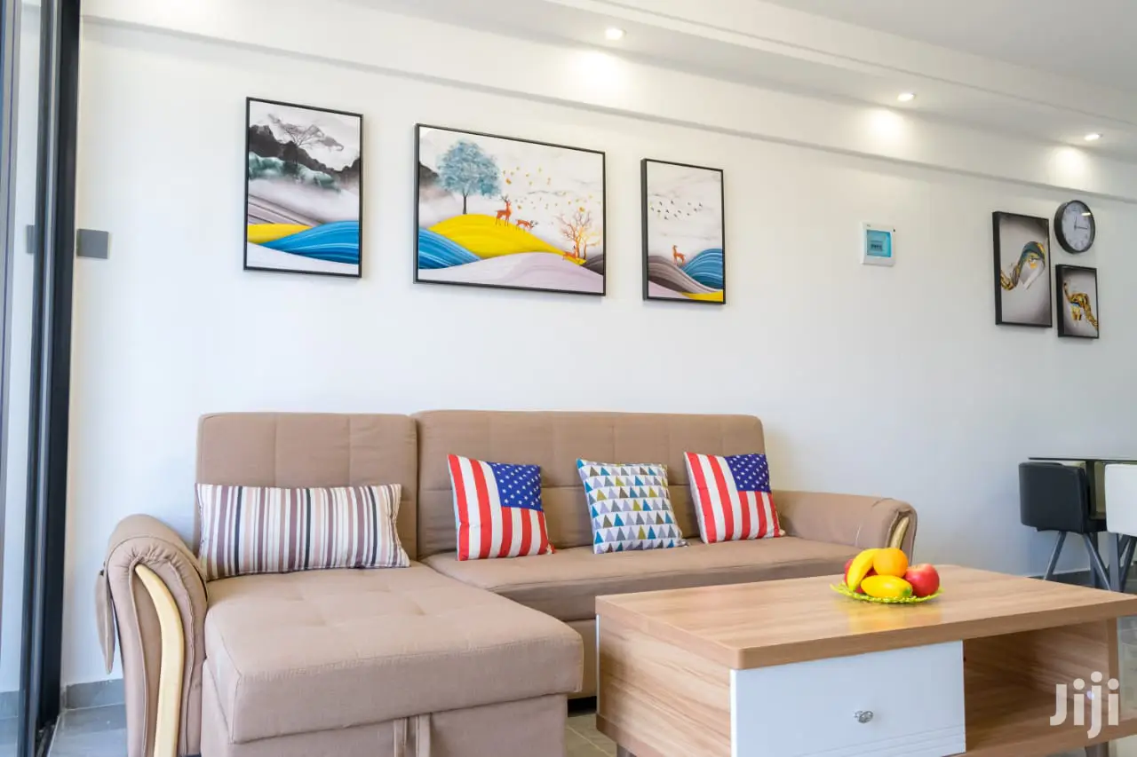 Hurlingham's Exclusive 2-Bedroom Apartment - Sale Listing in Hurlingham