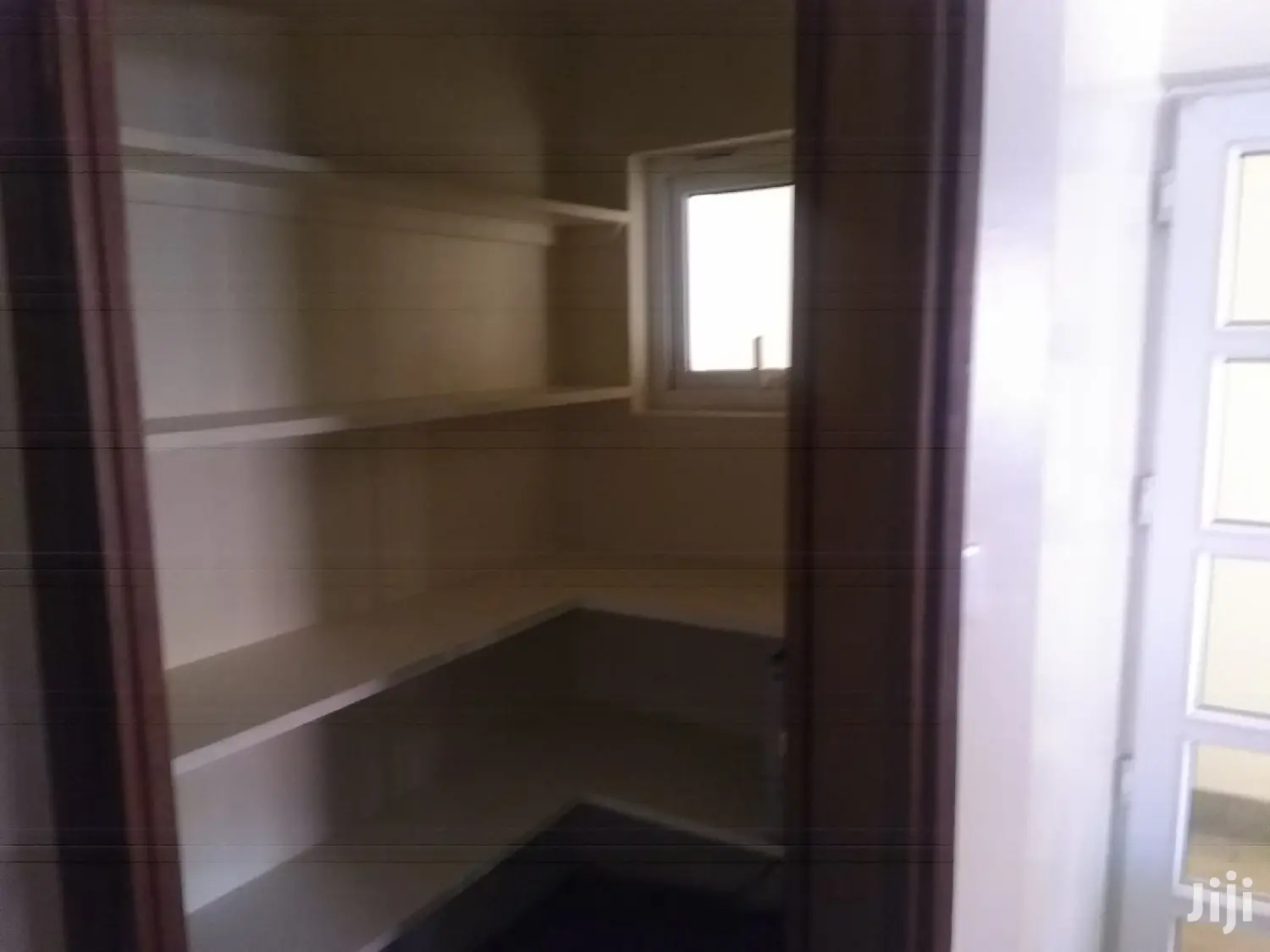 Contemporary 4-Bedroom Residence - 2000 sqft for Rent in Milimani