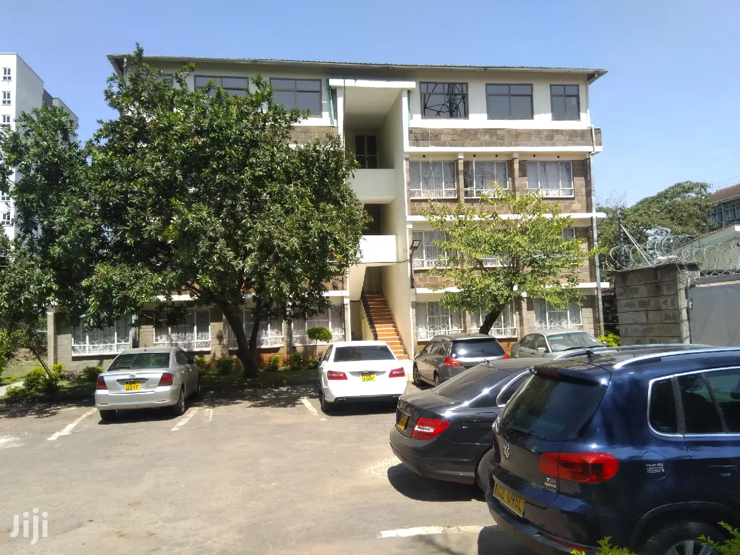 2-Bedroom Apartment Offering Plenty of Space in Hurlingham