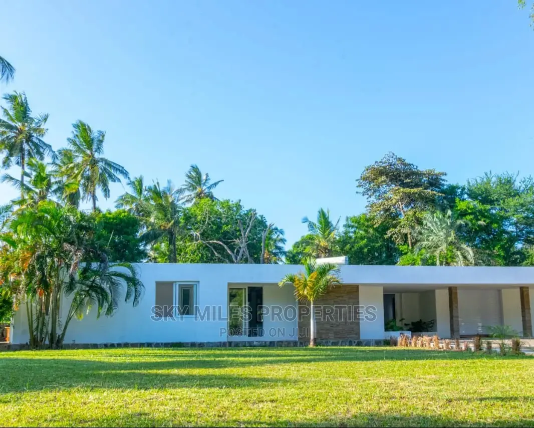 Mtwapa Creekside Villa with 3 Bedrooms - Now Available in Mtwapa