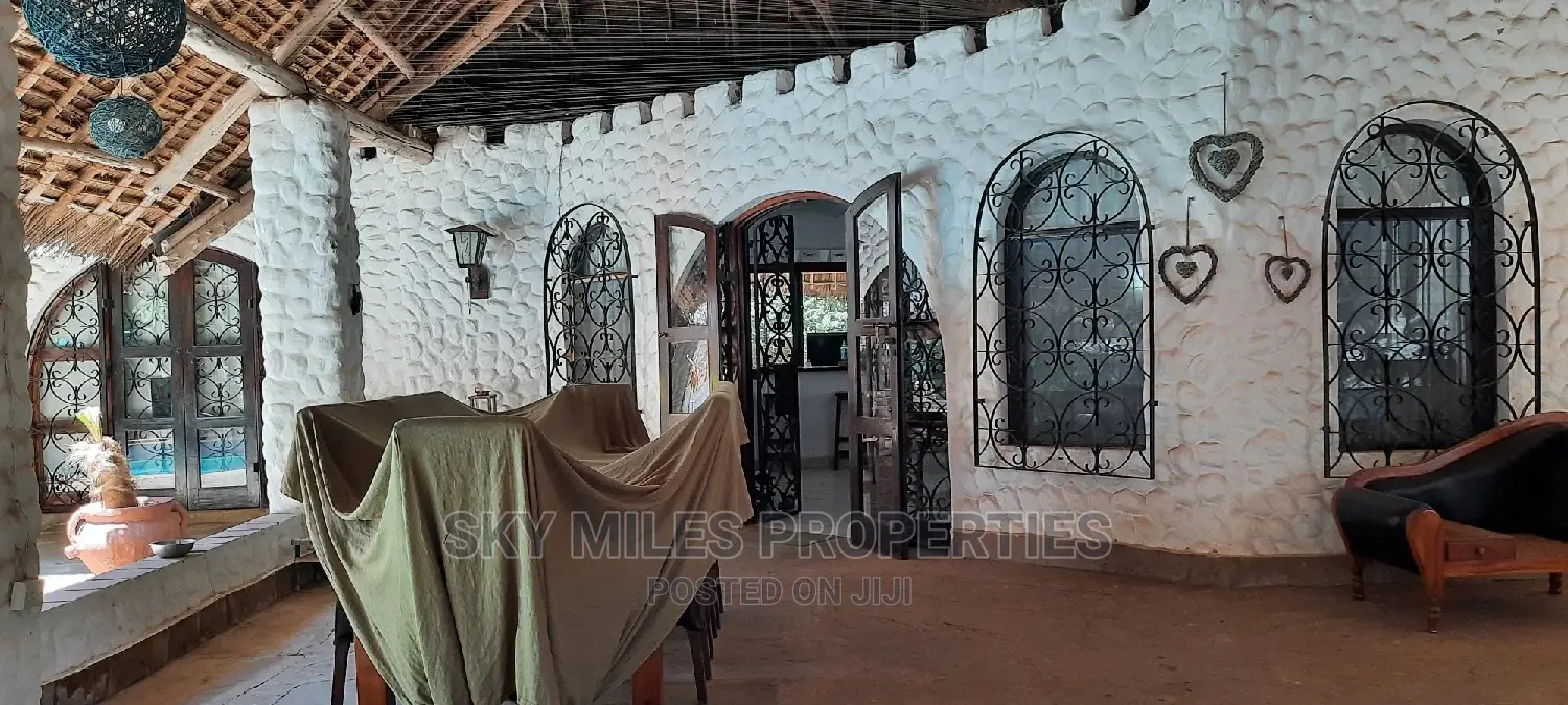 Spacious 3-Bedroom Villa in La Marina, Mtwapa - For Sale! in Mtwapa