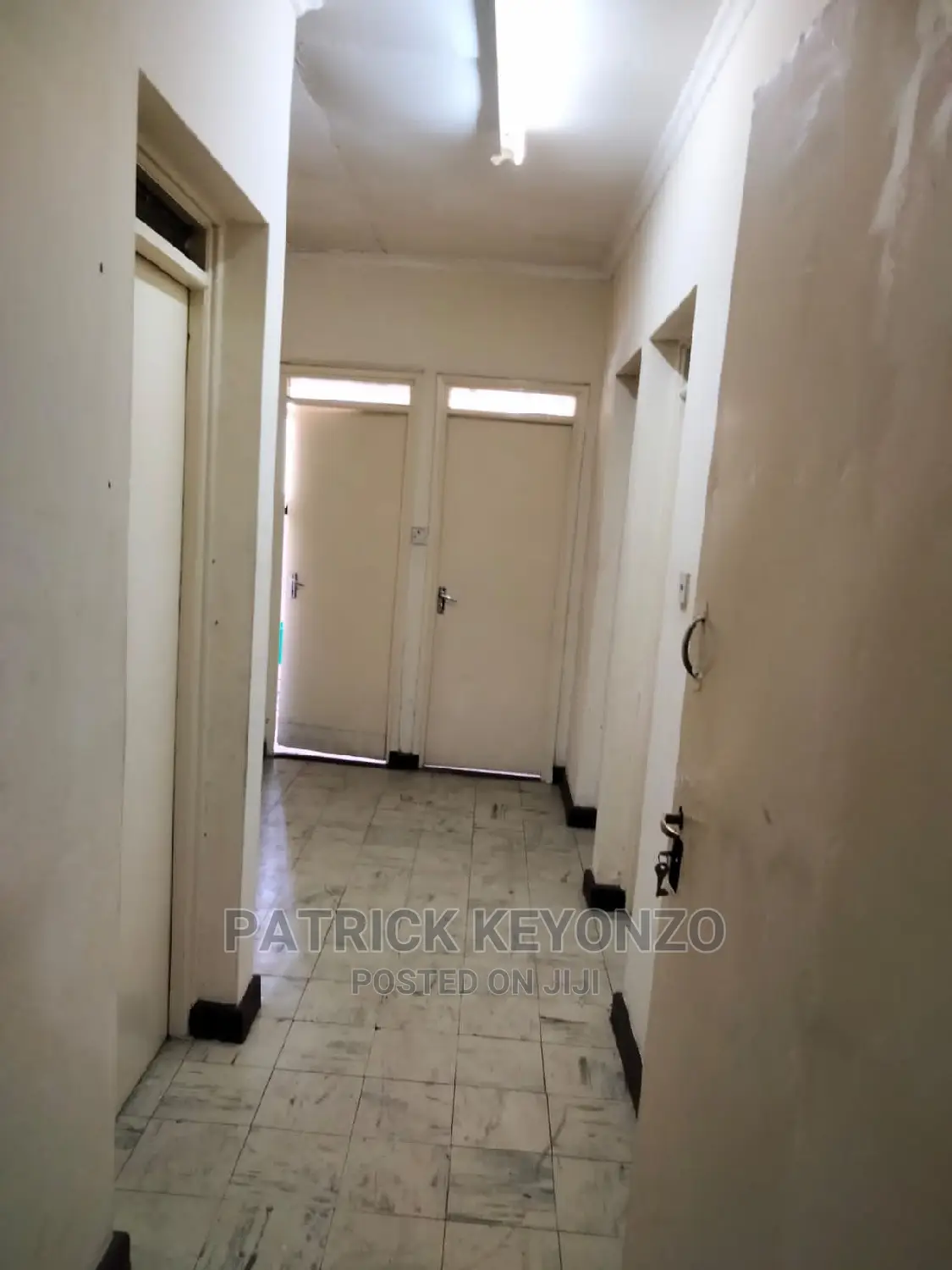 Spacious 4-Bedroom House with Dsq for Sale - Perfect for Your Family! in Avenue Park