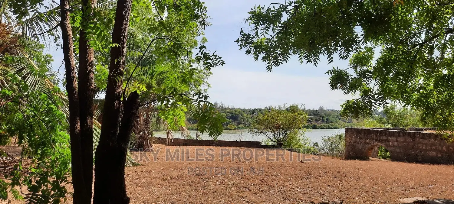 Mtwapa Creekside Beach Plot for Sale: Investment Opportunity in Mtwapa