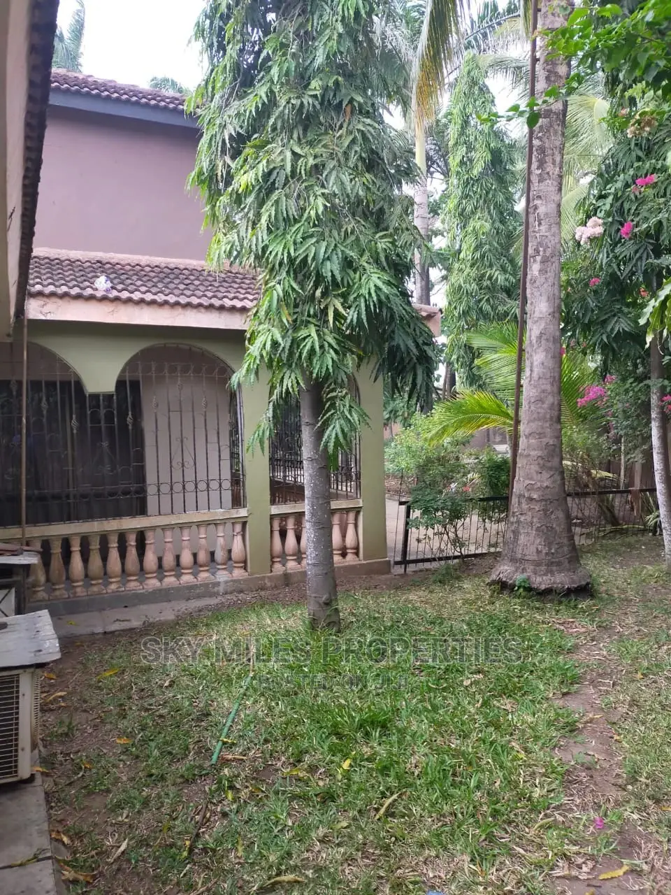 Luxury Mansion - Beachfront Property for Sale - Nyali in Nyali