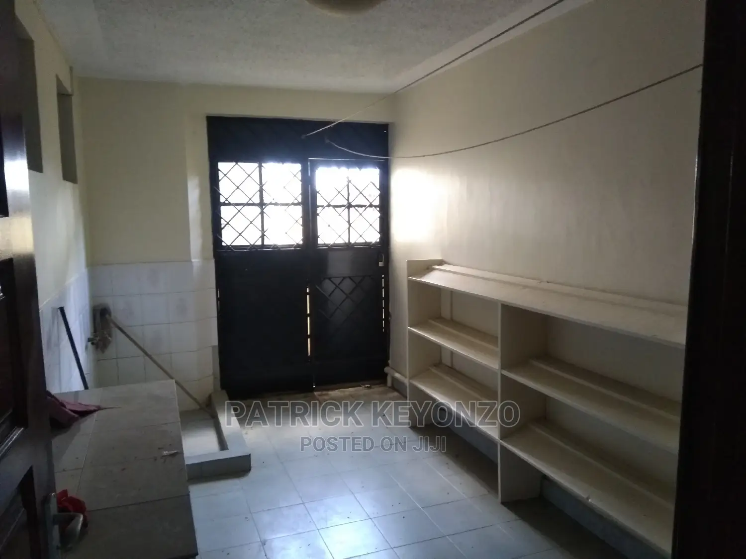 Modern 3-Bedroom Lease - Spacious Living Accommodation in State House Area