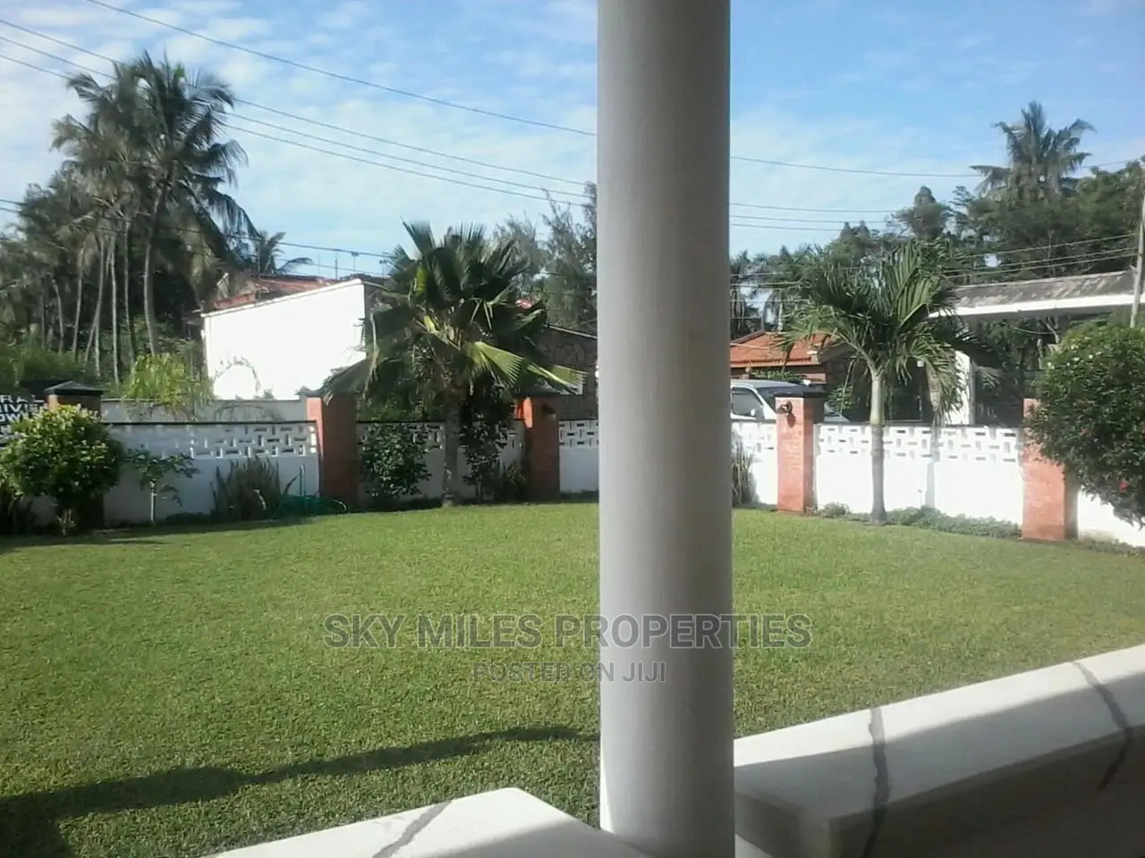 Mombasa Villa Sale: Luxurious Living on Nyali Beach in Nyali