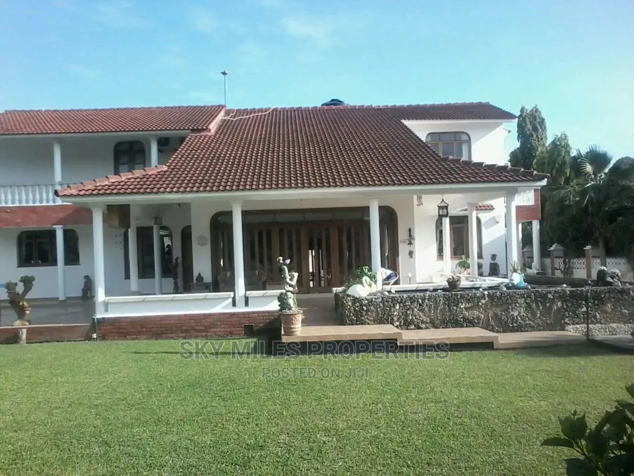 Mombasa Villa Sale: Luxurious Living on Nyali Beach in Nyali